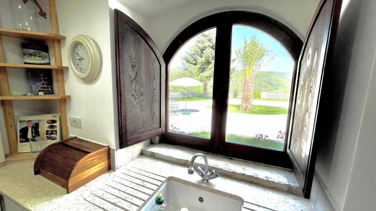 Novecento Country House Vieste Bagian luar foto