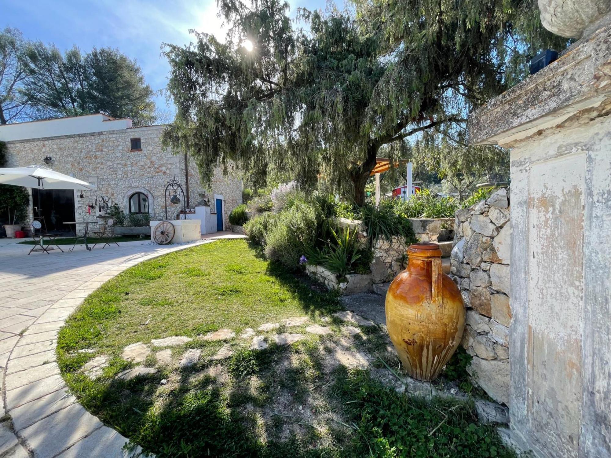 Novecento Country House Vieste Bagian luar foto